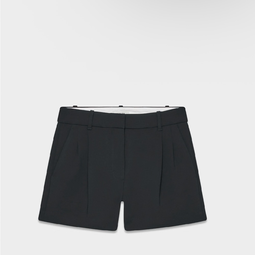 Aritzia Wilfred Effortless Shorts Mini